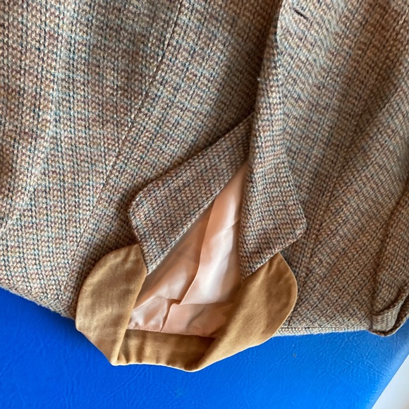 RARE & BURBERRY ESQUE Saks fifth avenues ladies suit SZ 7. Skirt & lined jacket - Picture 6 of 16